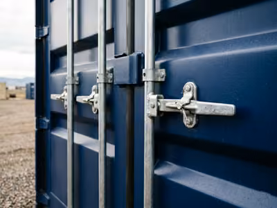 One-Trip container condition, close-up